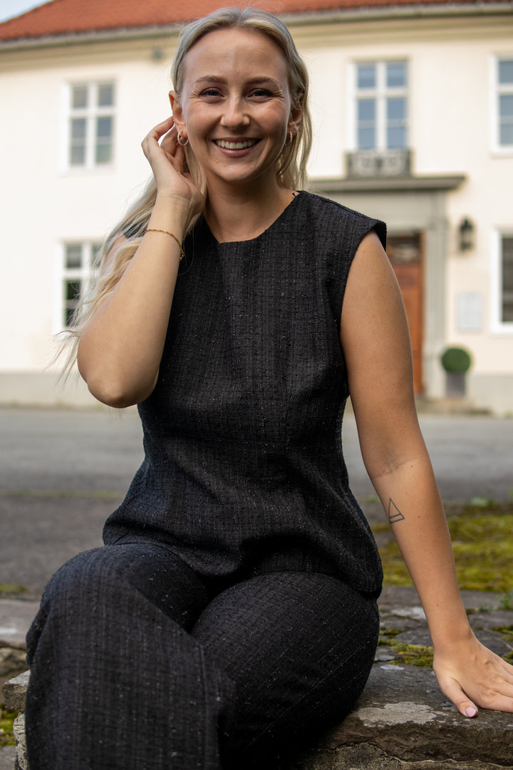 Rafli Boucle Top - black - Singlet, Topper & T-skjorter - Helt Dilla AS