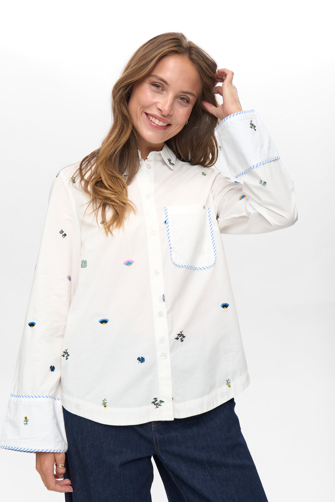 Chiro Boxy Shirt - Cloud Dancer - Skjorter - Helt Dilla AS