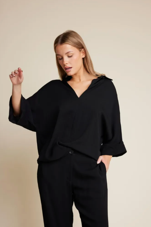 CLASSY Blouse - BLACK