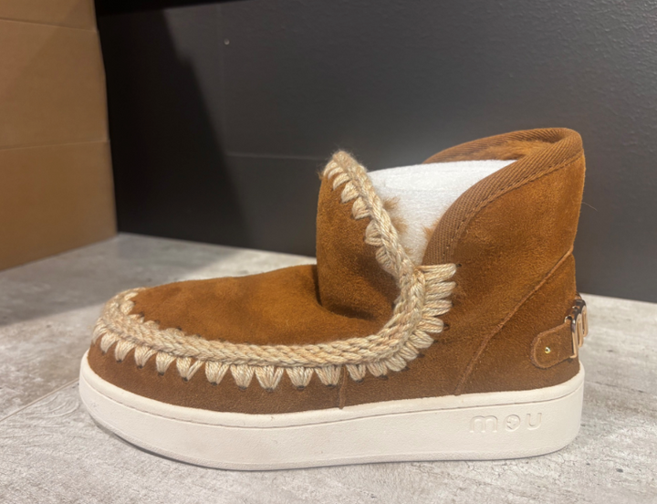 New Eskimo Sneaker Suede - Letter Logo Cognac