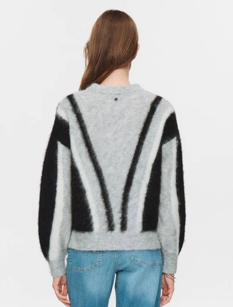 Nusuri Brushed Pattern Pullover