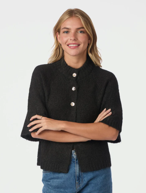 Benuta Fluffy Knit Cardigan - Svart - Cardigans - Helt Dilla AS