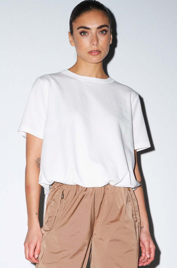 KarolineGO Tee - Off-White - T-skjorter - Helt Dilla AS