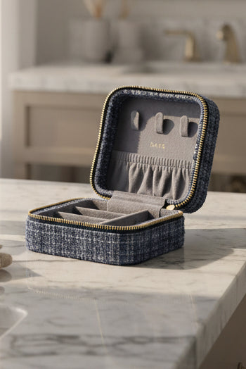 Tweed Jewellery Box Mini - Grisalle Blue - Tilbehør - Helt Dilla AS