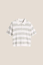 Yasmin Knitted T-shirt Stripe - Grå / krem - Singlet, Topper & T-skjorter - Helt Dilla AS