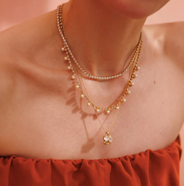 Lily Necklace Gold Pearl