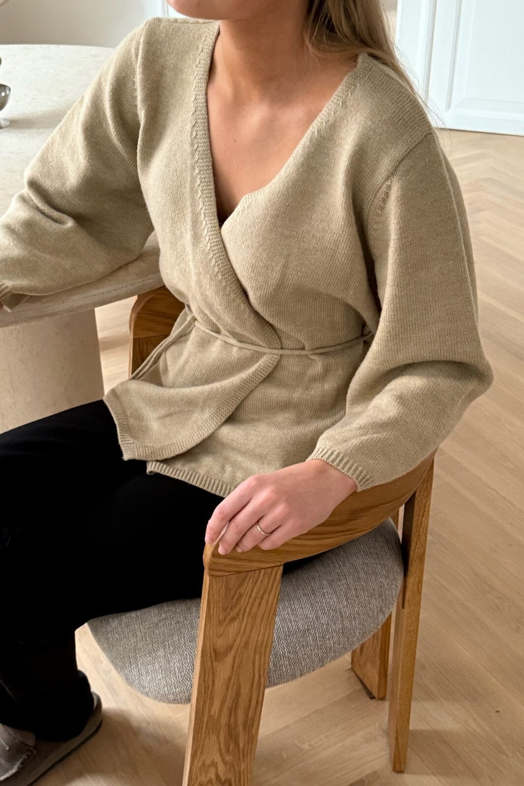 AnneIC Cardigan - Beige - Cardigans - Helt Dilla AS