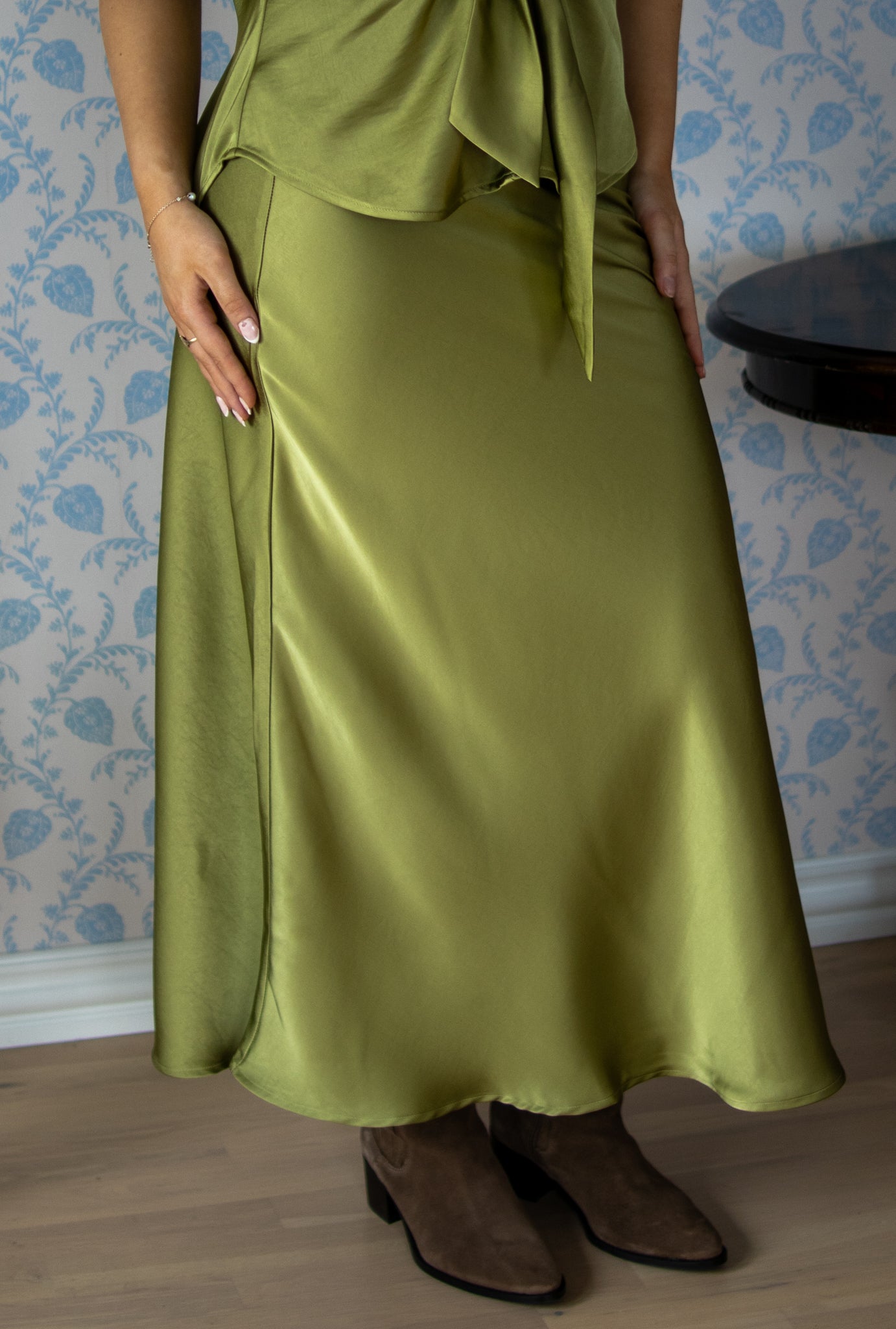 Bovary Skirt - Sage Green - Skjørt - Helt Dilla AS
