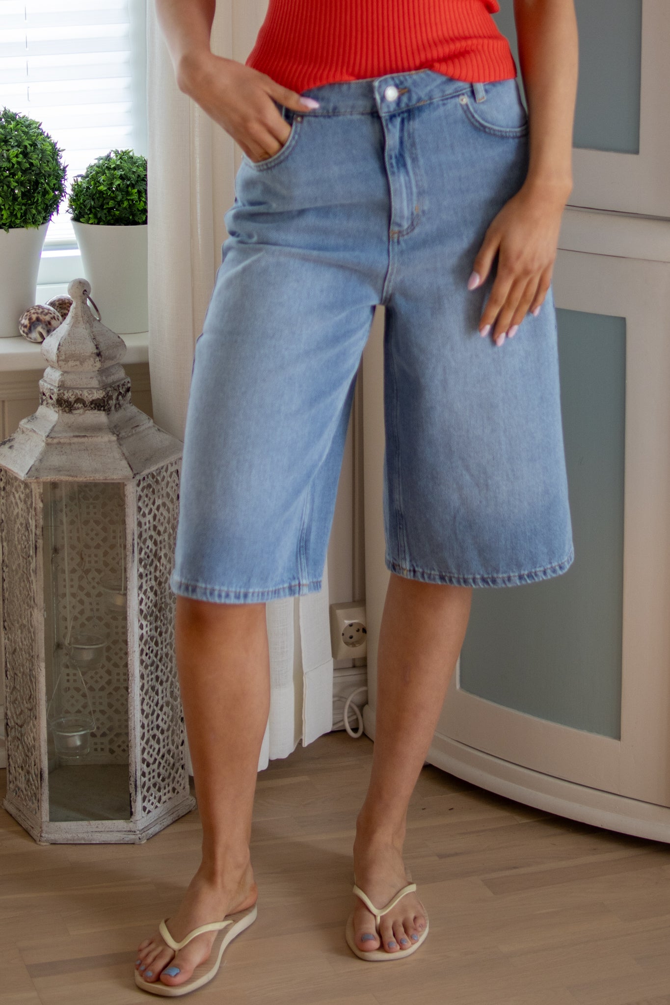 CM Anora Bermuda Shorts - Light Blue Denim - Shorts - Helt Dilla AS