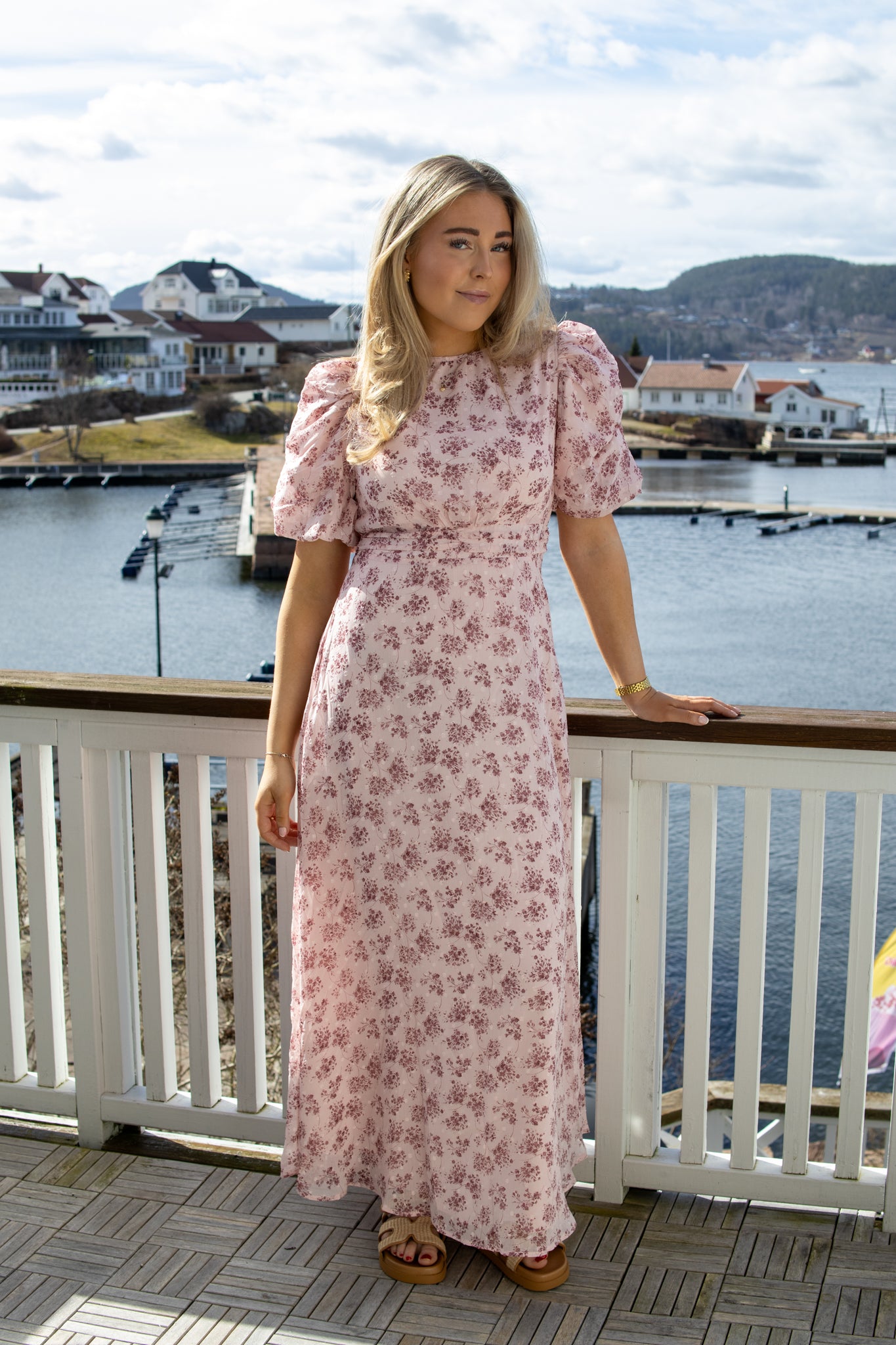 Kikka Chiffon Flowers Dress - Rose - Kjoler - Helt Dilla AS