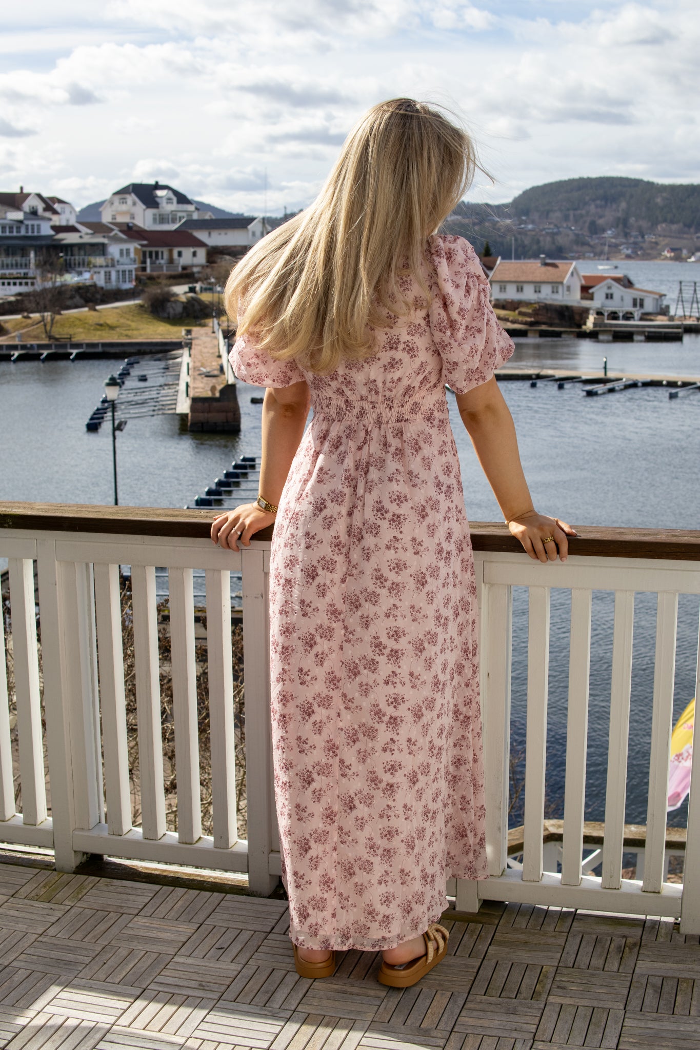 Kikka Chiffon Flowers Dress - Rose - Kjoler - Helt Dilla AS