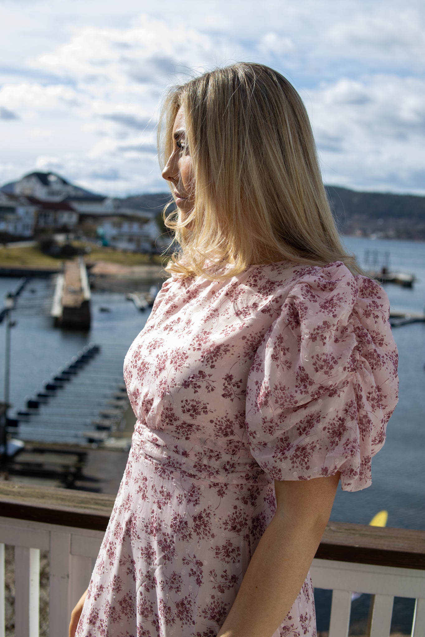 Kikka Chiffon Flowers Dress - Rose - Kjoler - Helt Dilla AS