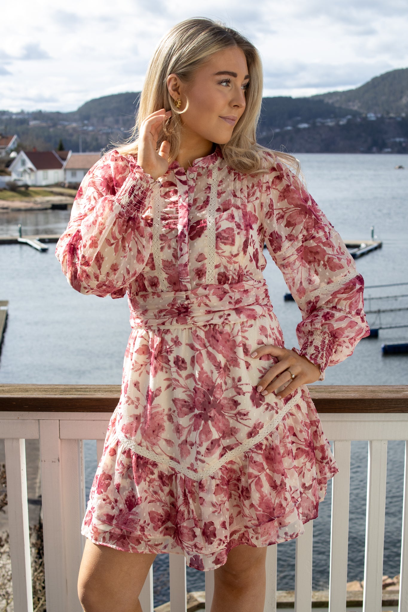 Roberta Flower Print Dress - Evening Rose - Kjoler - Helt Dilla AS