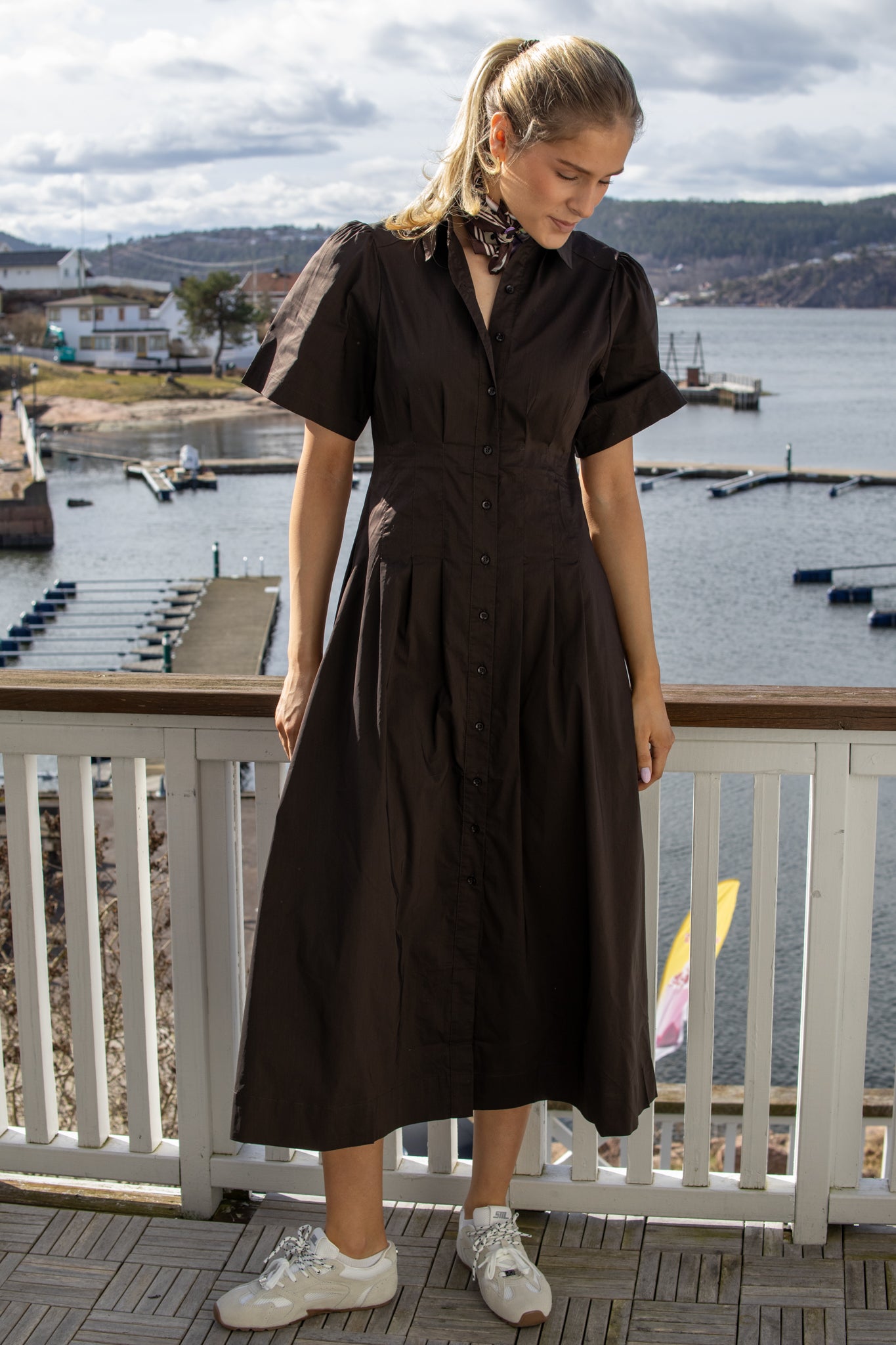 Baia Poplin Dress - Chocolate Brown - Kjoler - Helt Dilla AS