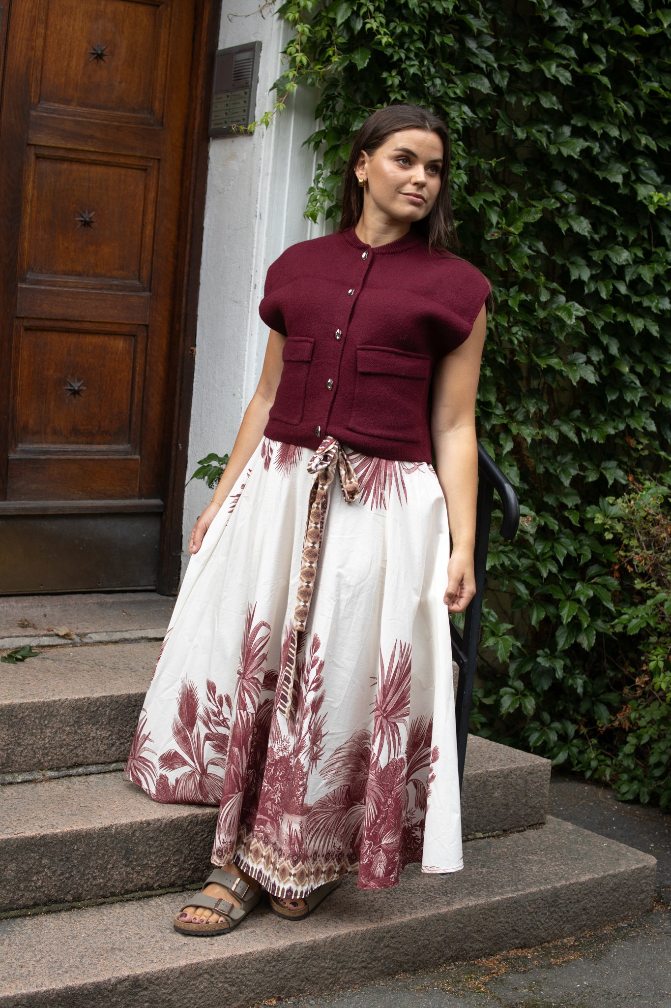 Kort Vest Med Knapper - Bordeaux - Vest - Helt Dilla AS