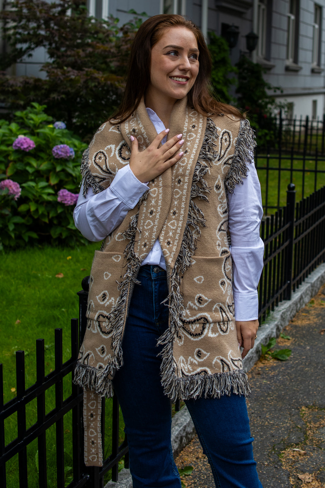 From Paris With Love - Frynsevest Beige - Yttertøy - Helt Dilla AS