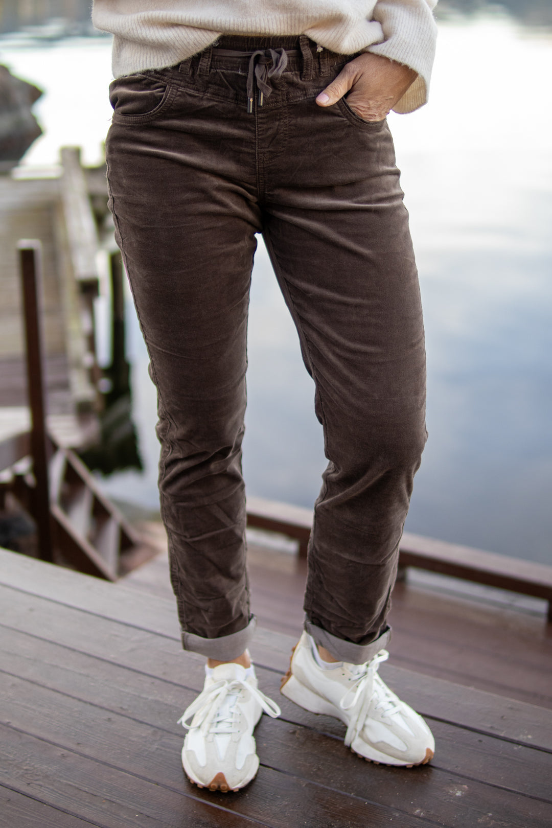 Tessy Velvet - Mud - Bukser - Helt Dilla AS