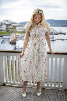 Yasasina midi belt dress - pristine/botaiia - Kjoler - Helt Dilla AS