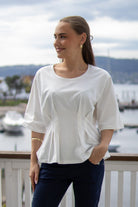 FEMININE JERSEY T-SHIRT - White - T-skjorter - Helt Dilla AS