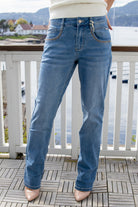 Kate Denim Embroid Pockets - Stone Used - Jeans - Helt Dilla AS