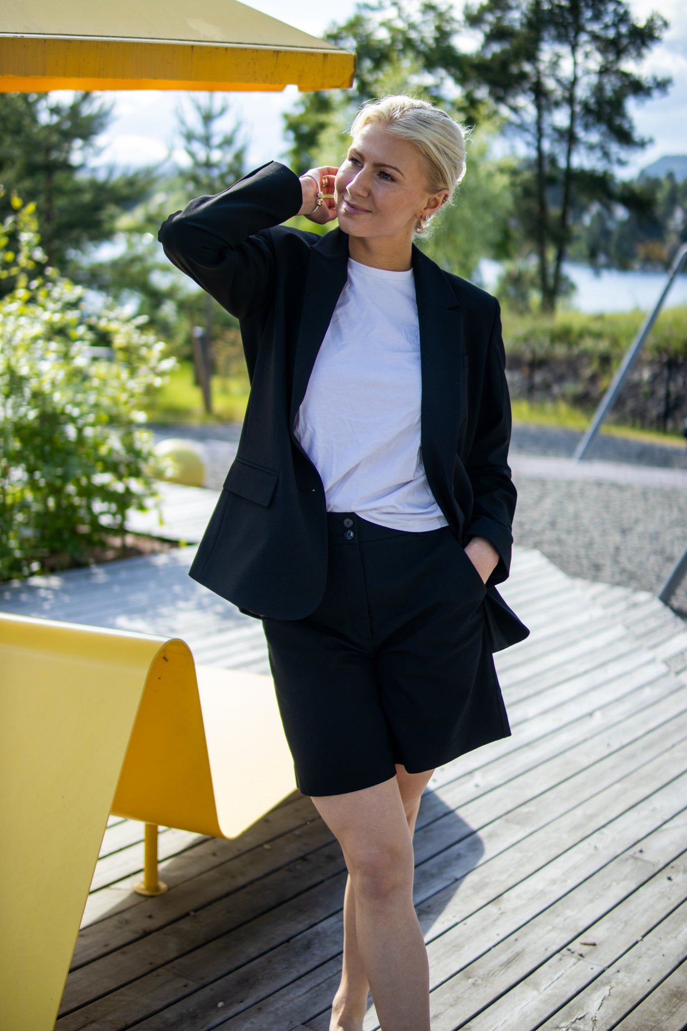 Laura Midi Shorts - Black - Shorts - Helt Dilla AS