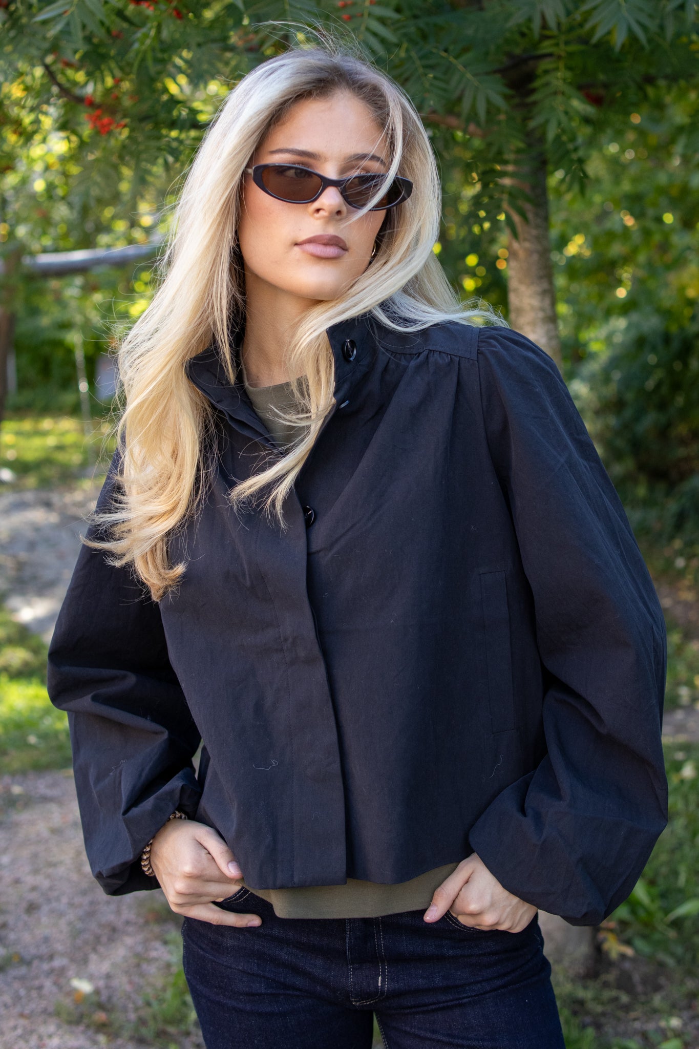 Tirsa Twill Jacket - Black - Jakke - Helt Dilla AS