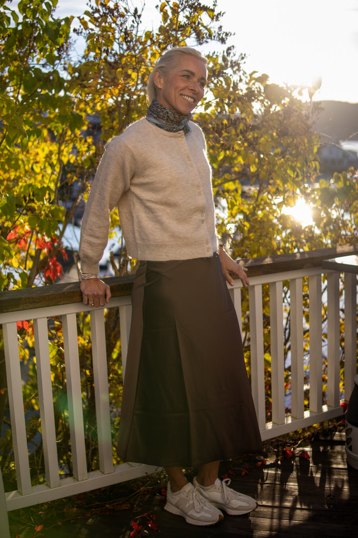 Pella hw Midi Skirt - Choccolate Brown - Skjørt - Helt Dilla AS