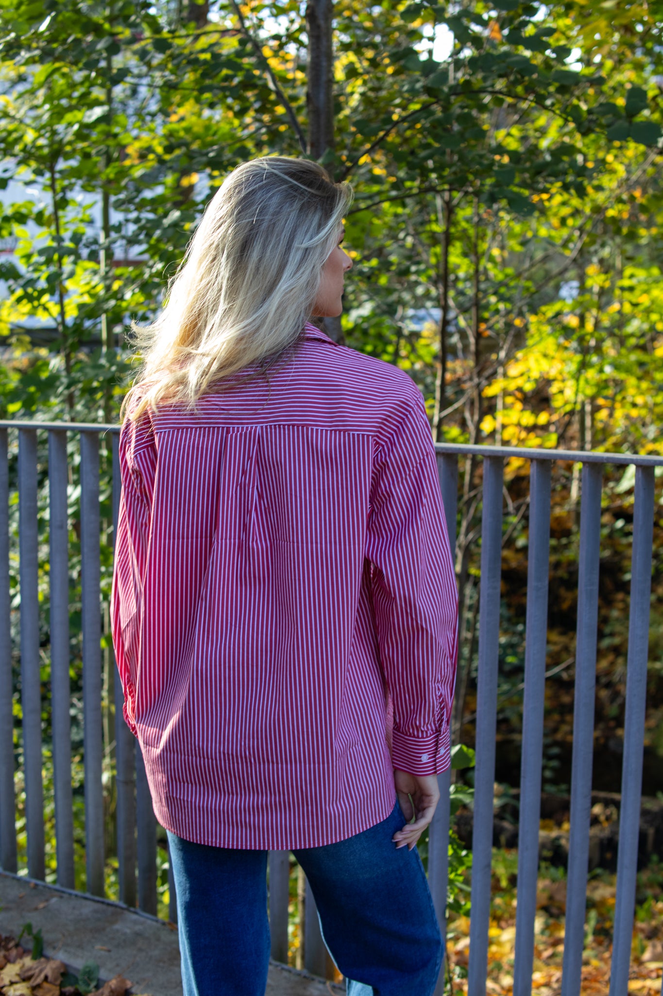 NuPaloma Bow Shirt - Goji Berry - Skjorter - Helt Dilla AS