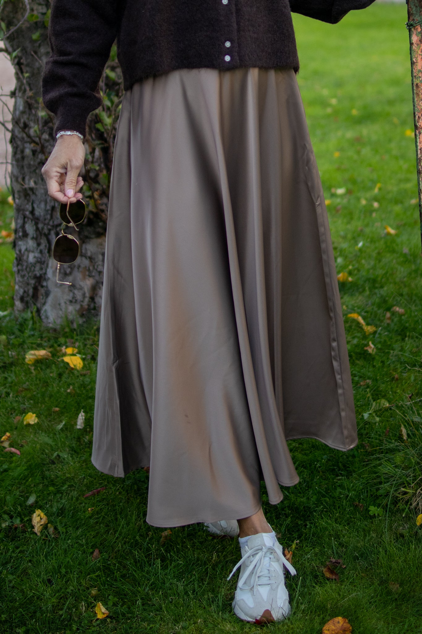Pella hw Midi Skirt - Fungi - Skjørt - Helt Dilla AS