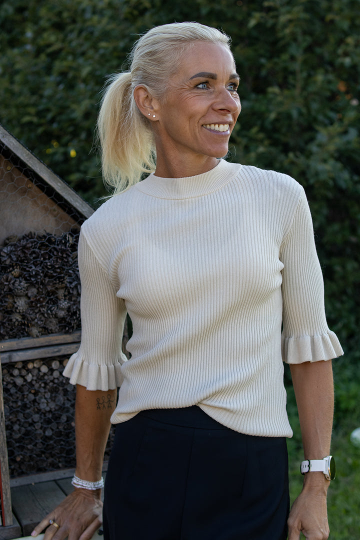 Mikke SS Knit Top - Birch - Singlet, Topper & T-skjorter - Helt Dilla AS