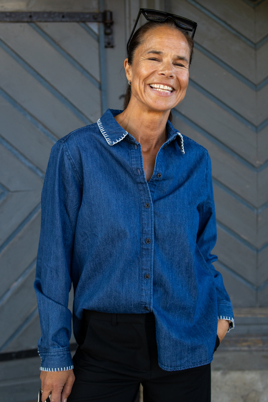 Sarafia Skjorte - Medium Blue Stich - Skjorter - Helt Dilla AS