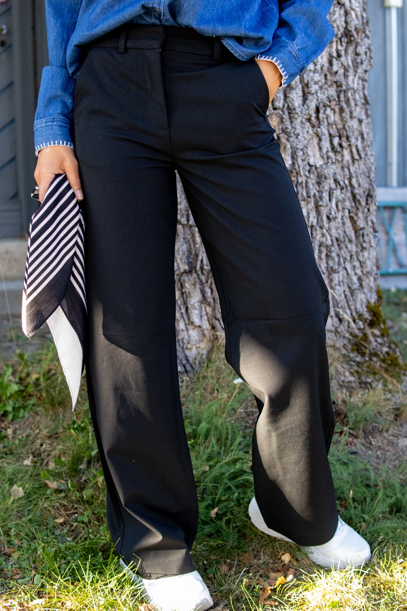 Andrea Wide Pant - Black - Bukser - Helt Dilla AS