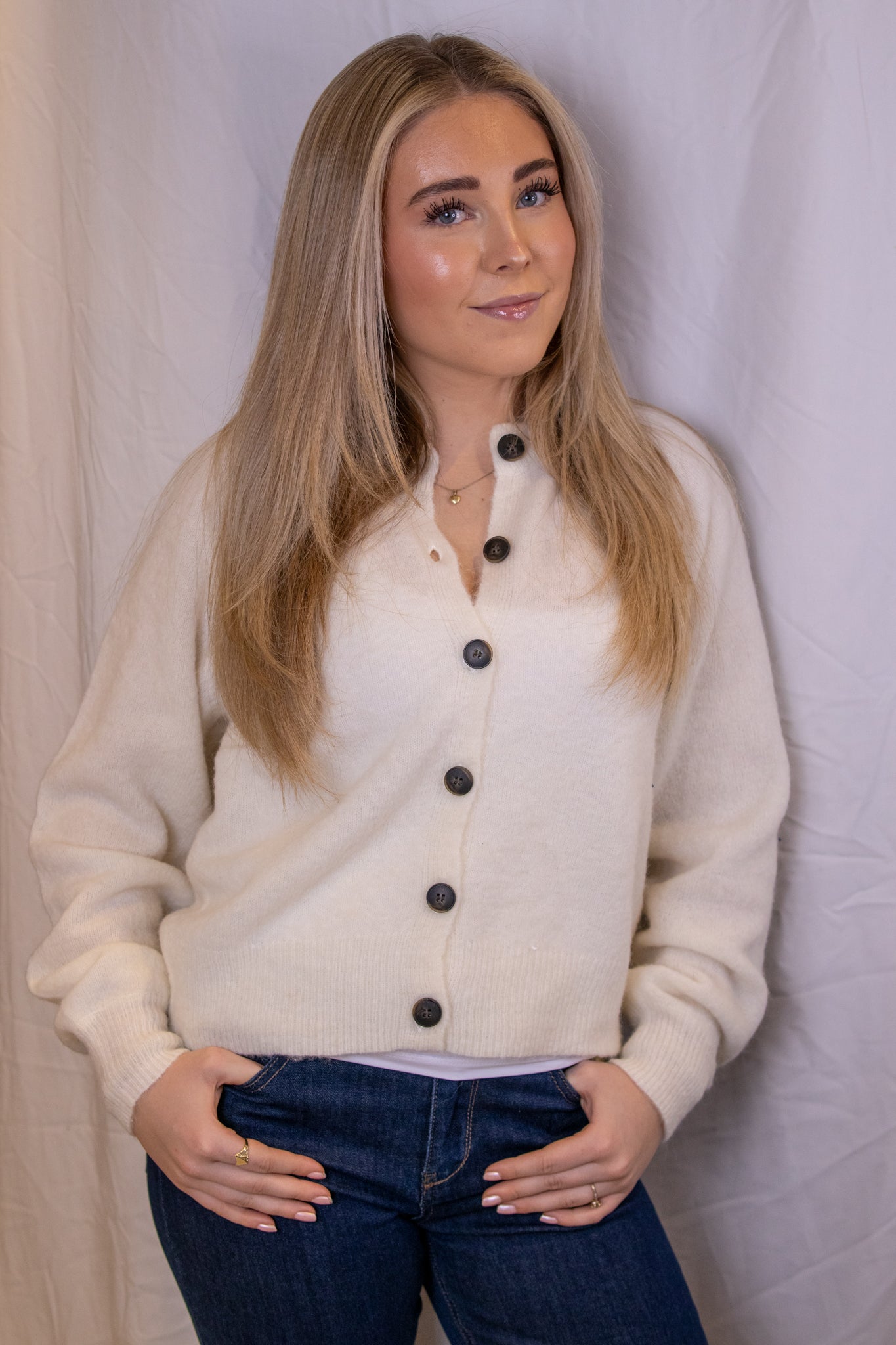 Johi Wool Knit Cardigan - Off-White - Cardigans - Helt Dilla AS