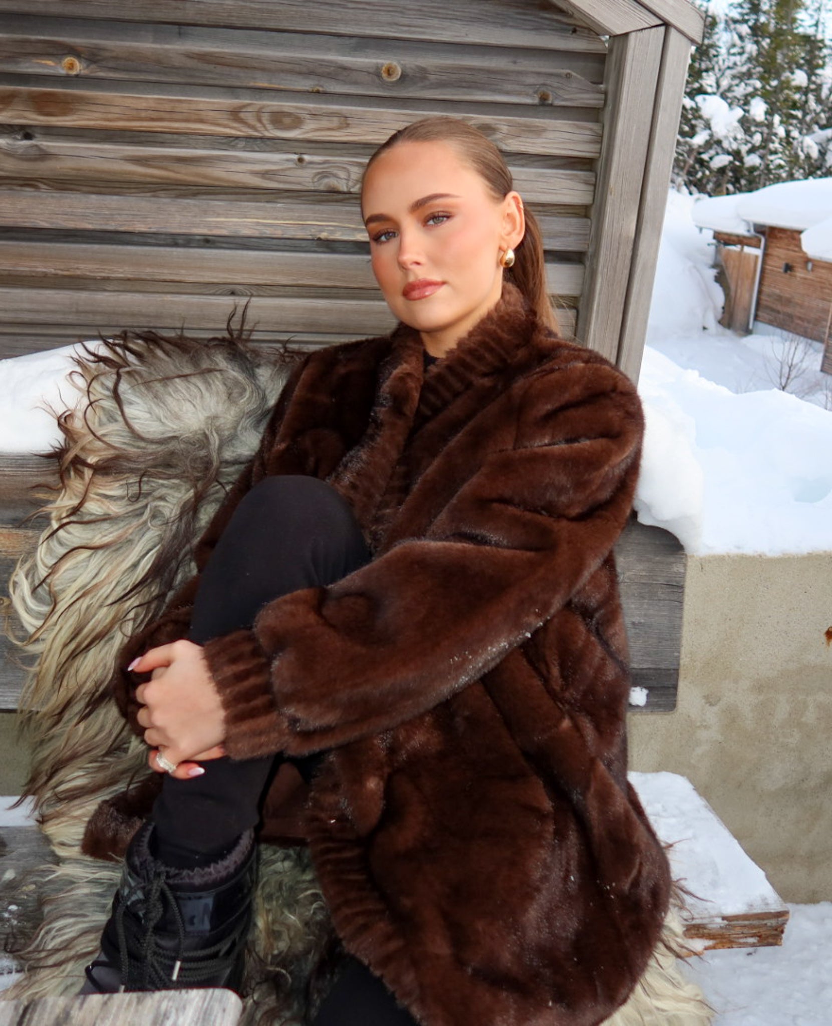 Mythen fuskepelskåpe - Minkbrun - Yttertøy - Helt Dilla AS