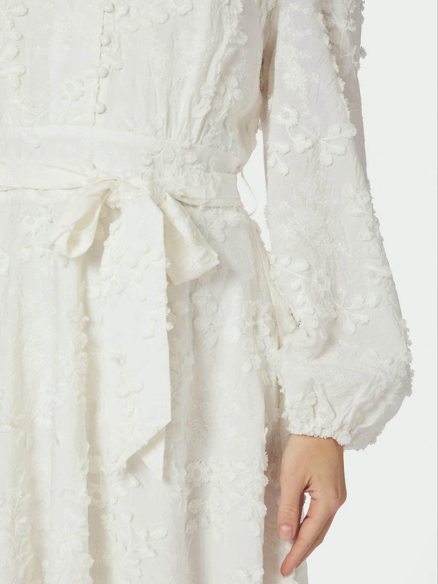 Monnie Embrodiery Dress - White - Kjoler - Helt Dilla AS