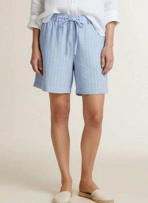 Cami Short Linen/Visco Pinstripe - Light Blue - Shorts - Helt Dilla AS
