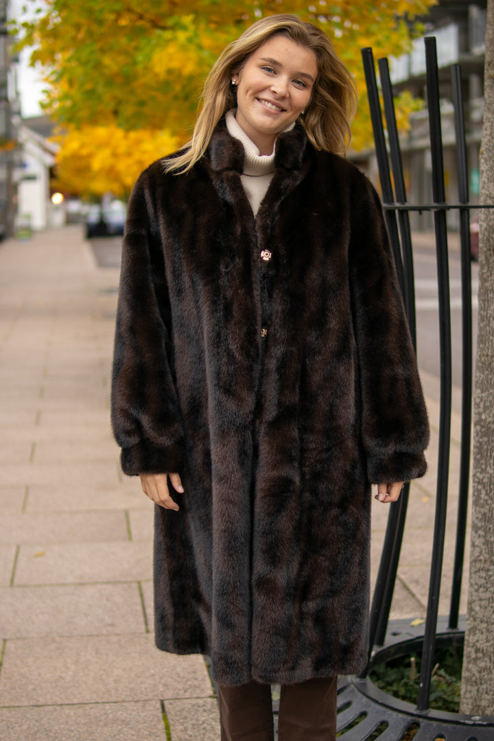 Zermatt  fuskepelskåpe - Minkbrun - Yttertøy - Helt Dilla AS