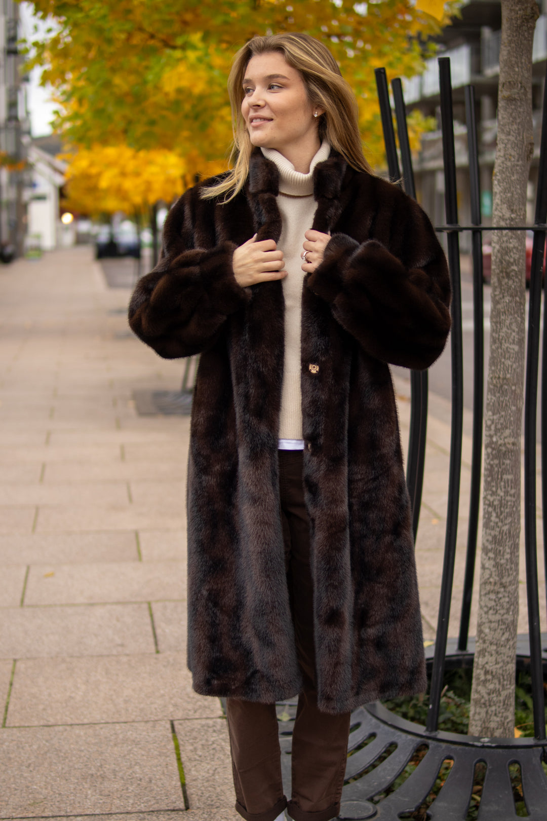 Zermatt  fuskepelskåpe - Minkbrun - Yttertøy - Helt Dilla AS