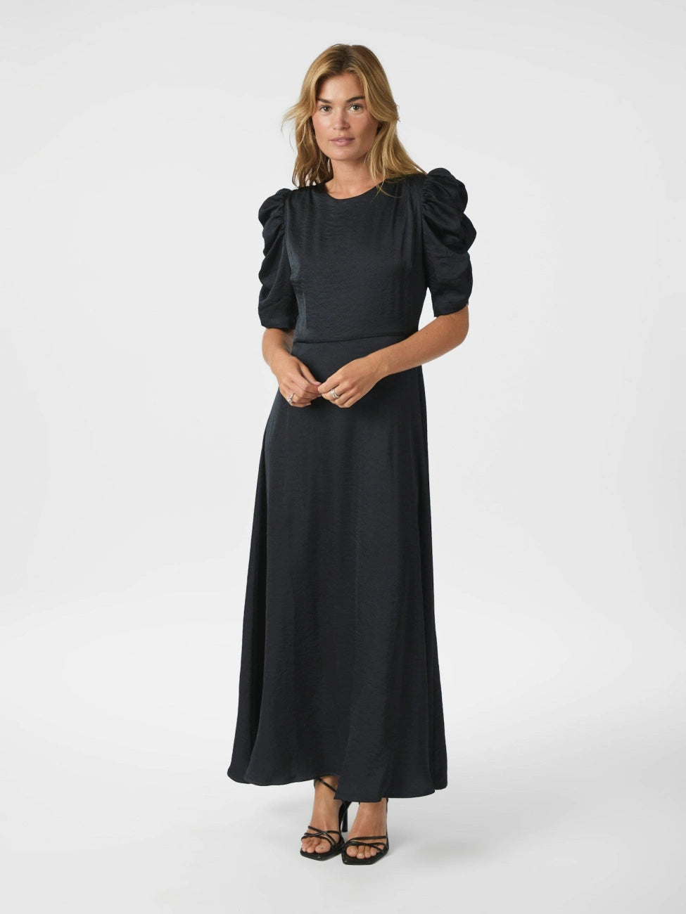 Benuit Solid Dress - Navy - Kjoler - Helt Dilla AS