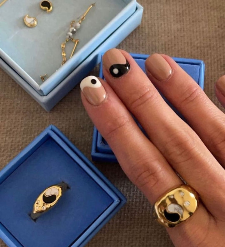 Chunky Yin yang ring - gull - Helt Dilla AS