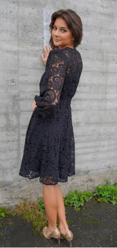 Lace dress - black - Kjoler - Helt Dilla AS